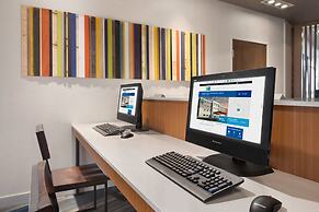 Holiday Inn Express & Suites Duluth North - Miller Hill by IHG