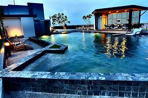 De Botan Srinakarin Hotel & Residence