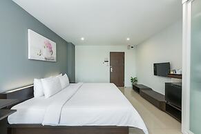 De Botan Srinakarin Hotel & Residence