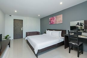 De Botan Srinakarin Hotel & Residence