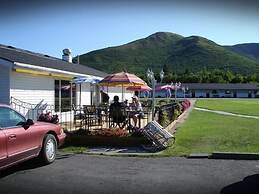 The Mountain View Motel & Cottages