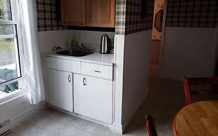 The Mountain View Motel & Cottages