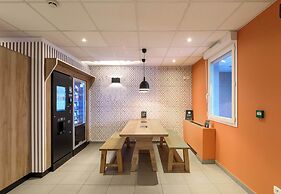 B&B HOTEL Compiègne Thourotte