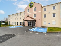 B&B HOTEL Compiègne Thourotte