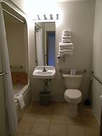 Nader's Motel & Suites