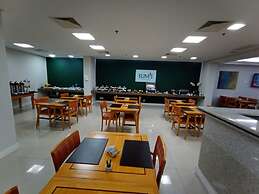 Summit Suítes Hotel Jundiaí