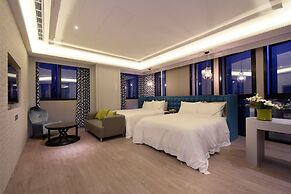 Uher Luxury Resort & Hotel