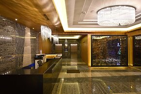 Uher Luxury Resort & Hotel