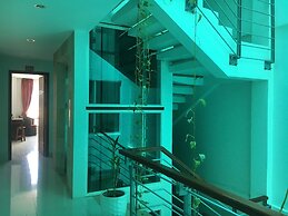 Richly Boutique Hotel & Hostel