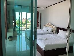 Richly Boutique Hotel & Hostel