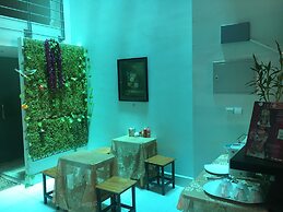 Richly Boutique Hotel & Hostel