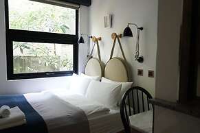 Nihao Cafe Hotel