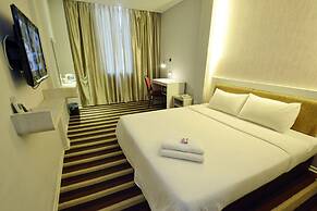 First Residence Hotel