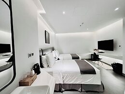 LEGEND Boutique Hotel