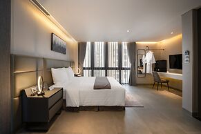 LEGEND Boutique Hotel