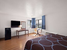 Super 8 by Wyndham Dunnigan