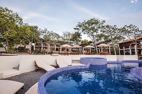 Pacaya Lodge & Spa
