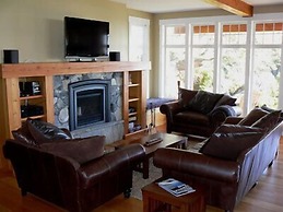 Black Rock Beach House