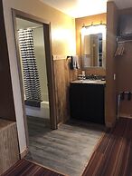 Adoba Hotel Naubinway