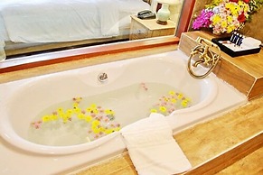 The Chaya Resort And Spa Chiang Mai