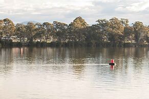 Moruya Waterfront Hotel Motel