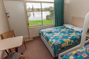 Moruya Waterfront Hotel Motel