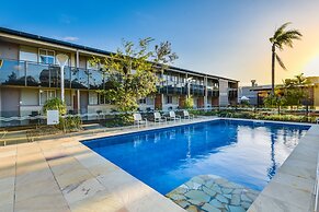 Nightcap at Golden Beach Tavern