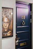 Hotel With Urban Deli