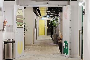 Hotel With Urban Deli