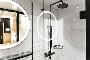 Hotel With Urban Deli