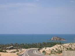 Thuy - Gunter Garden Bungalow