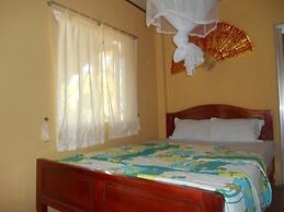 Thuy - Gunter Garden Bungalow