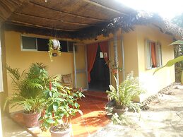 Thuy - Gunter Garden Bungalow