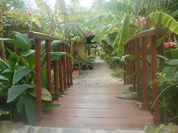 Thuy - Gunter Garden Bungalow