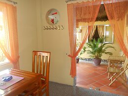 Thuy - Gunter Garden Bungalow