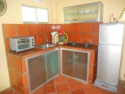 Thuy - Gunter Garden Bungalow