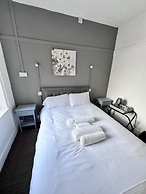 Harbour Hotel