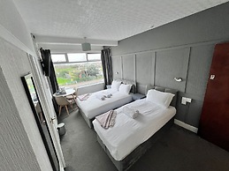 Harbour Hotel