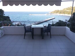 Harbour View - Oceanis Apartments