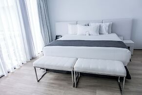 Golden Bay Galapagos