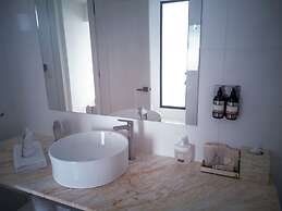 Golden Bay Galapagos