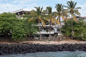 Golden Bay Galapagos