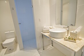 Golden Bay Galapagos