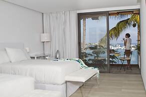 Golden Bay Galapagos