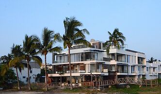 Golden Bay Galapagos