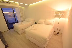 Golden Bay Galapagos