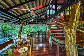 Congo Bongo EcoVillage Costa Rica