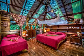 Congo Bongo EcoVillage Costa Rica