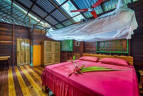 Congo Bongo EcoVillage Costa Rica