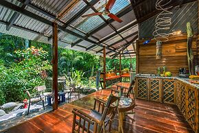 Congo Bongo EcoVillage Costa Rica